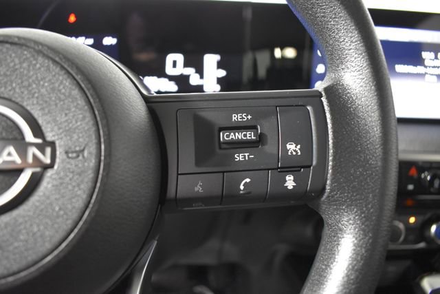 Certified 2025 Nissan Kicks SV AWD/4WD image 15