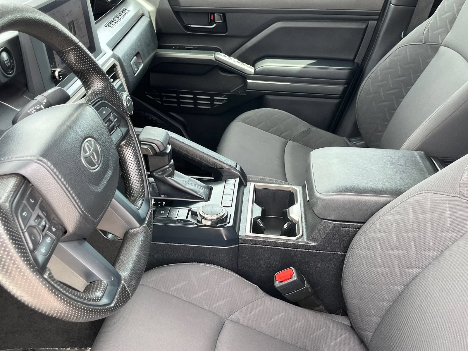 Used 2024 Toyota Tacoma TRD Sport AWD/4WD image 17