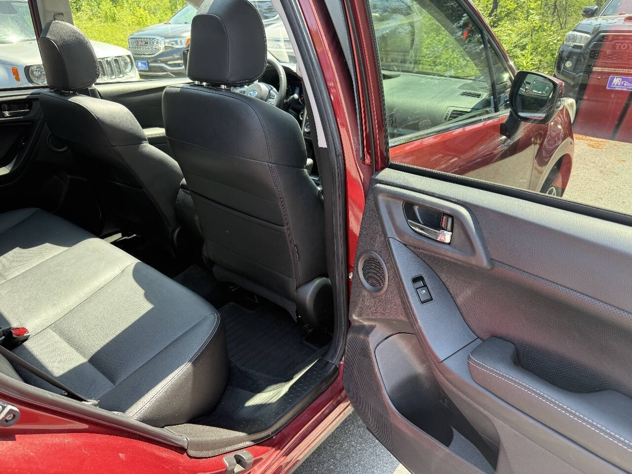 Used 2015 Subaru Forester 2.0XT Touring w/ Eyesight & Navigation System AWD/4WD image 13