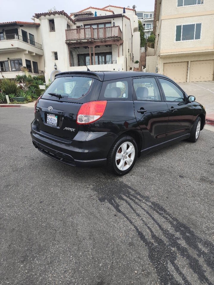 Used 2004 Toyota Matrix XR w/ Extra Value Pkg 2 FWD image 3