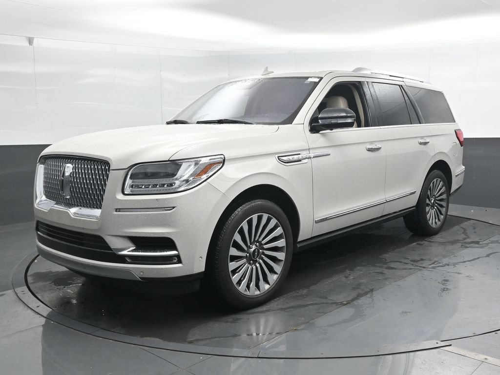 Used 2019 Lincoln Navigator Reserve AWD/4WD image 9