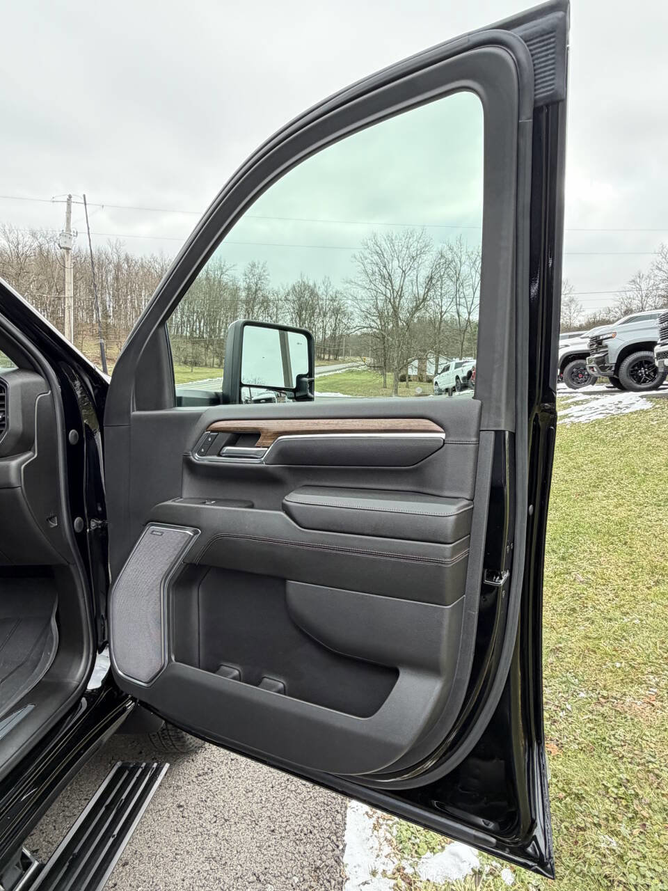 Used 2024 Chevrolet Silverado 3500 High Country w/ High Country Premium Package image 54