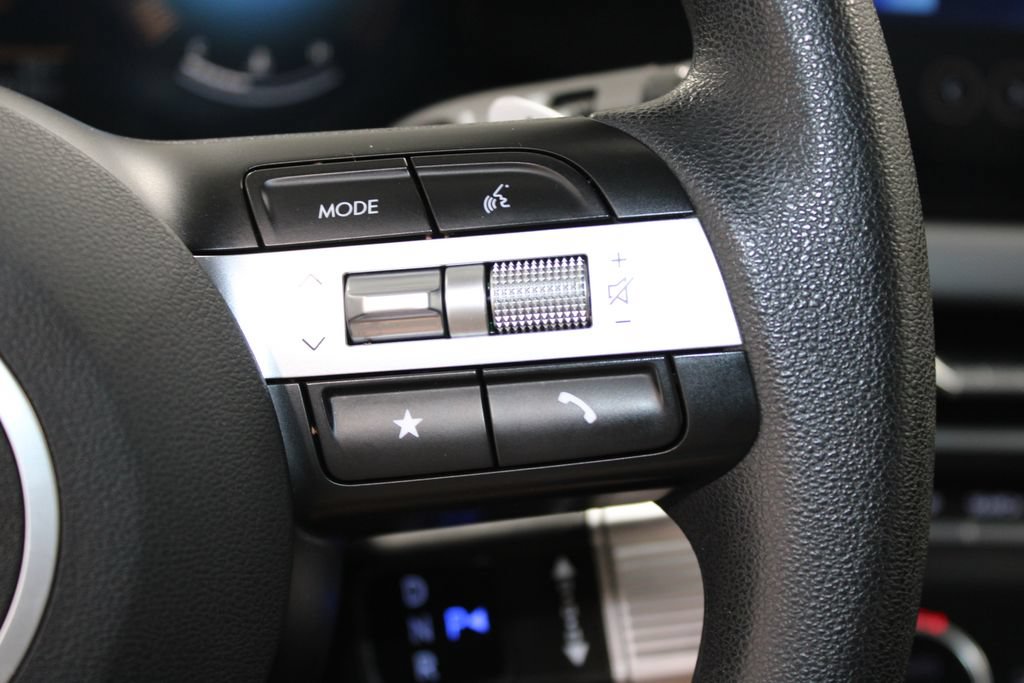 Used 2025 Hyundai Sonata SEL FWD image 35