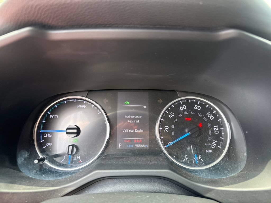 Used 2021 Toyota RAV4 LE AWD/4WD image 16