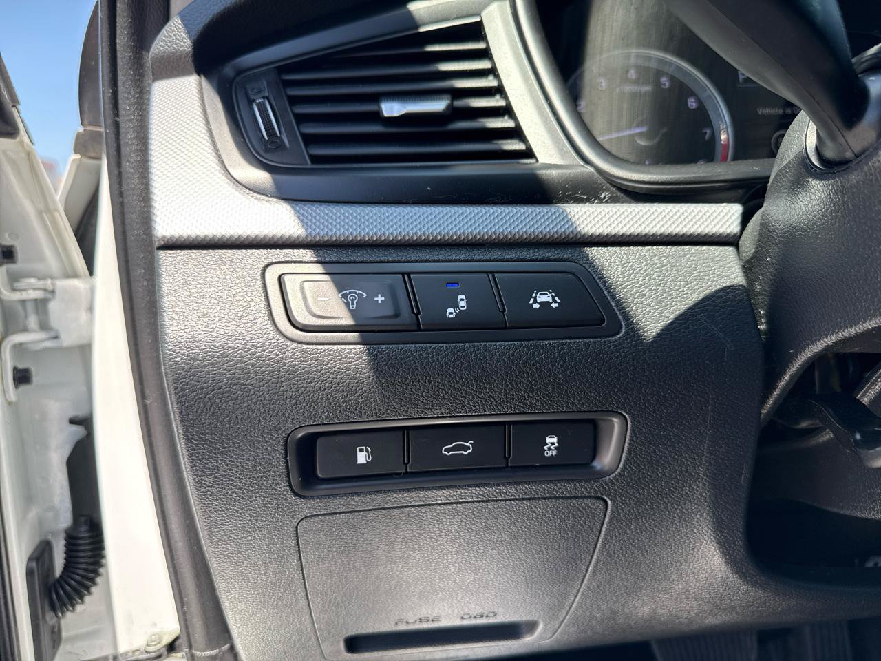 Used 2019 Hyundai Sonata SEL w/ Tech Package 02 FWD image 25