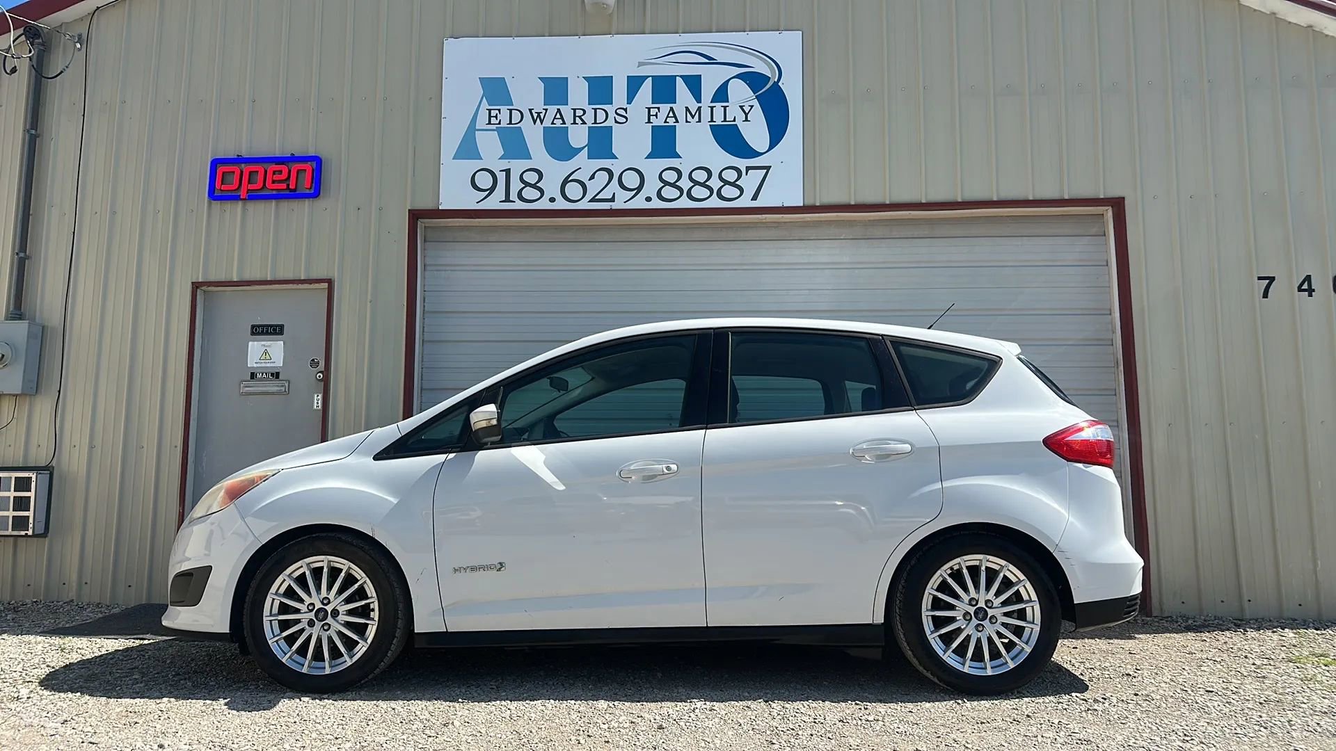 Used 2015 Ford C-MAX SE w/ Interior Protection Package image 11