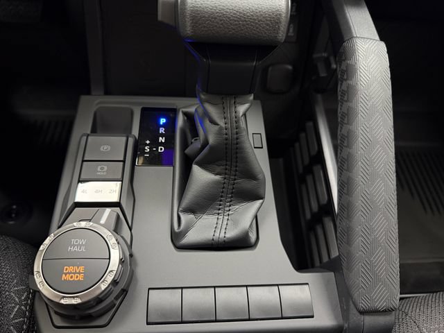 New 2026 Toyota 4Runner SR5 AWD/4WD image 21