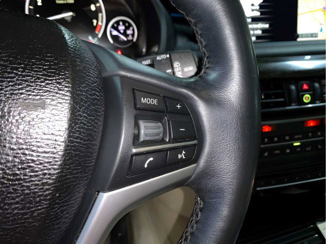 Used 2015 BMW X5 xDrive50i AWD/4WD image 28