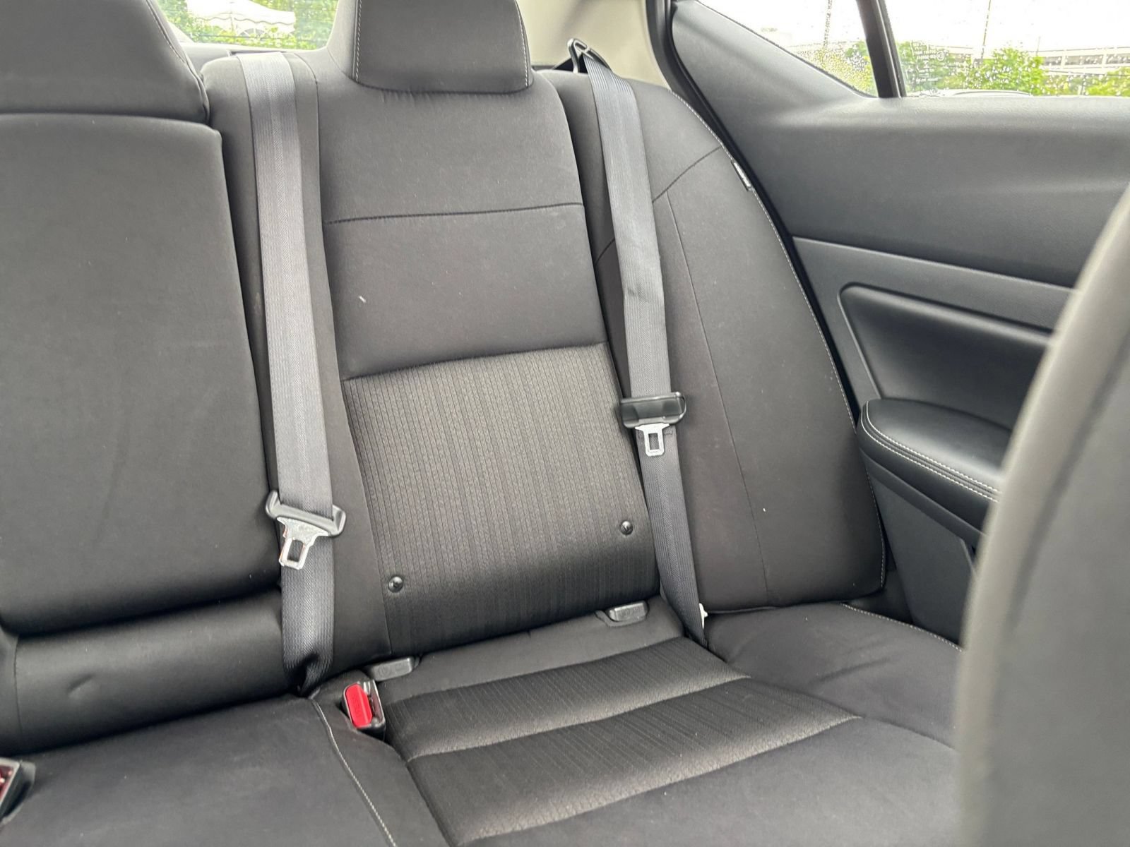 Used 2025 Nissan Altima 2.5 SV FWD image 30