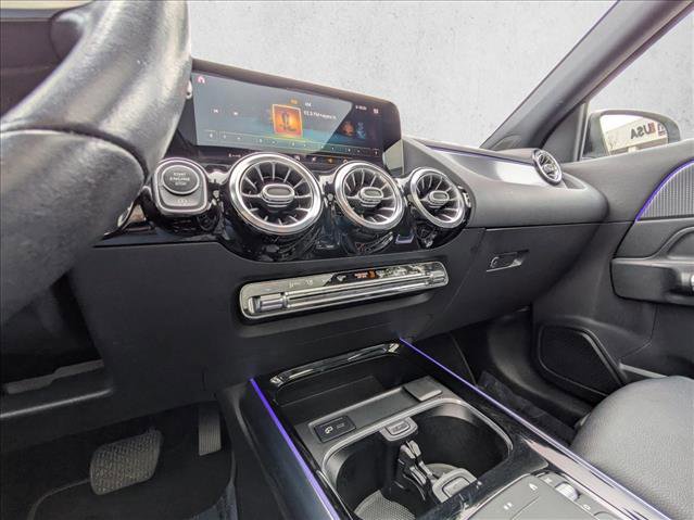 Used 2021 Mercedes-Benz GLA 250 4MATIC w/ Premium Package image 15