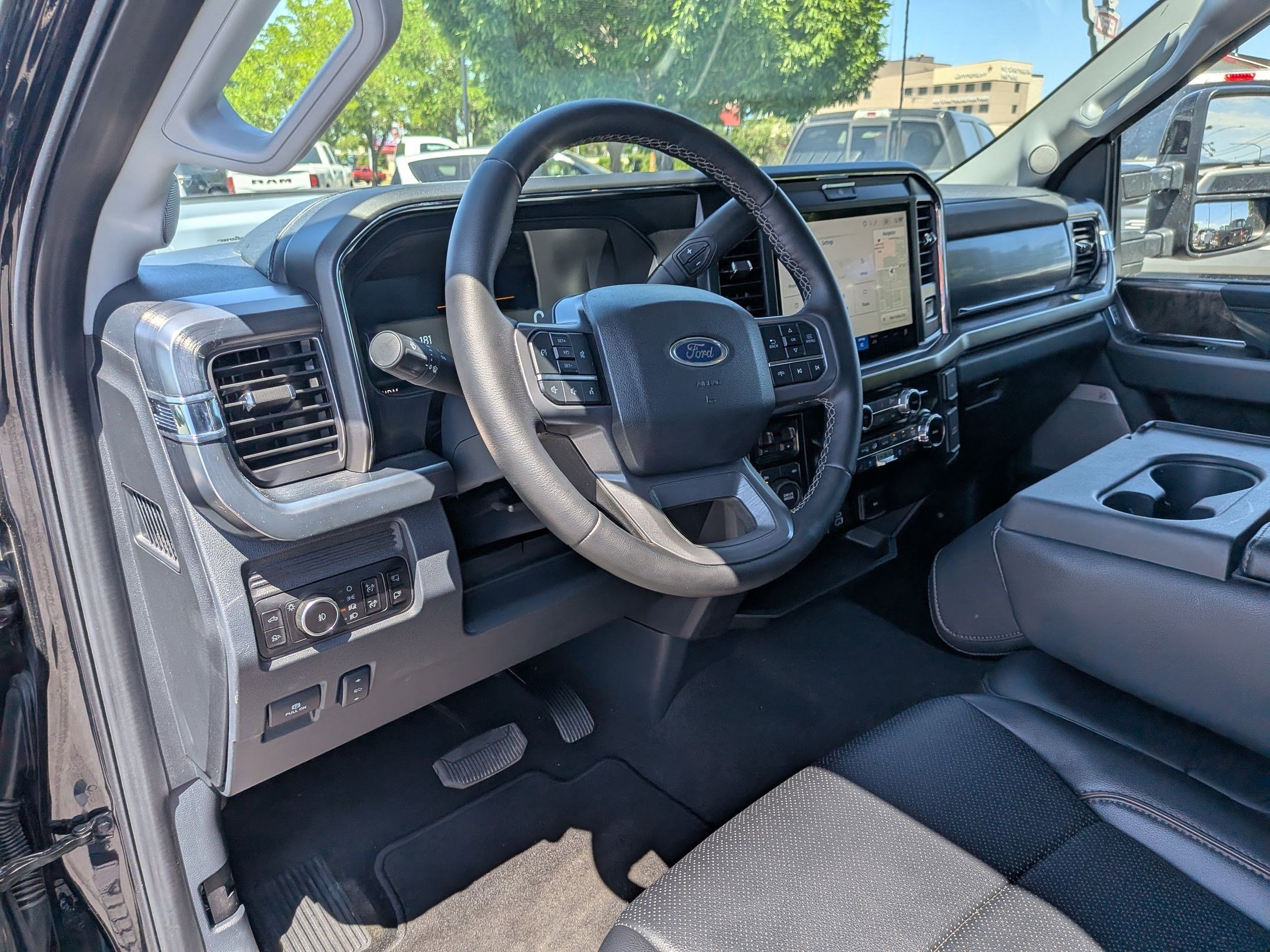 Used 2025 Ford F350 Lariat w/ Camper Package AWD/4WD image 18