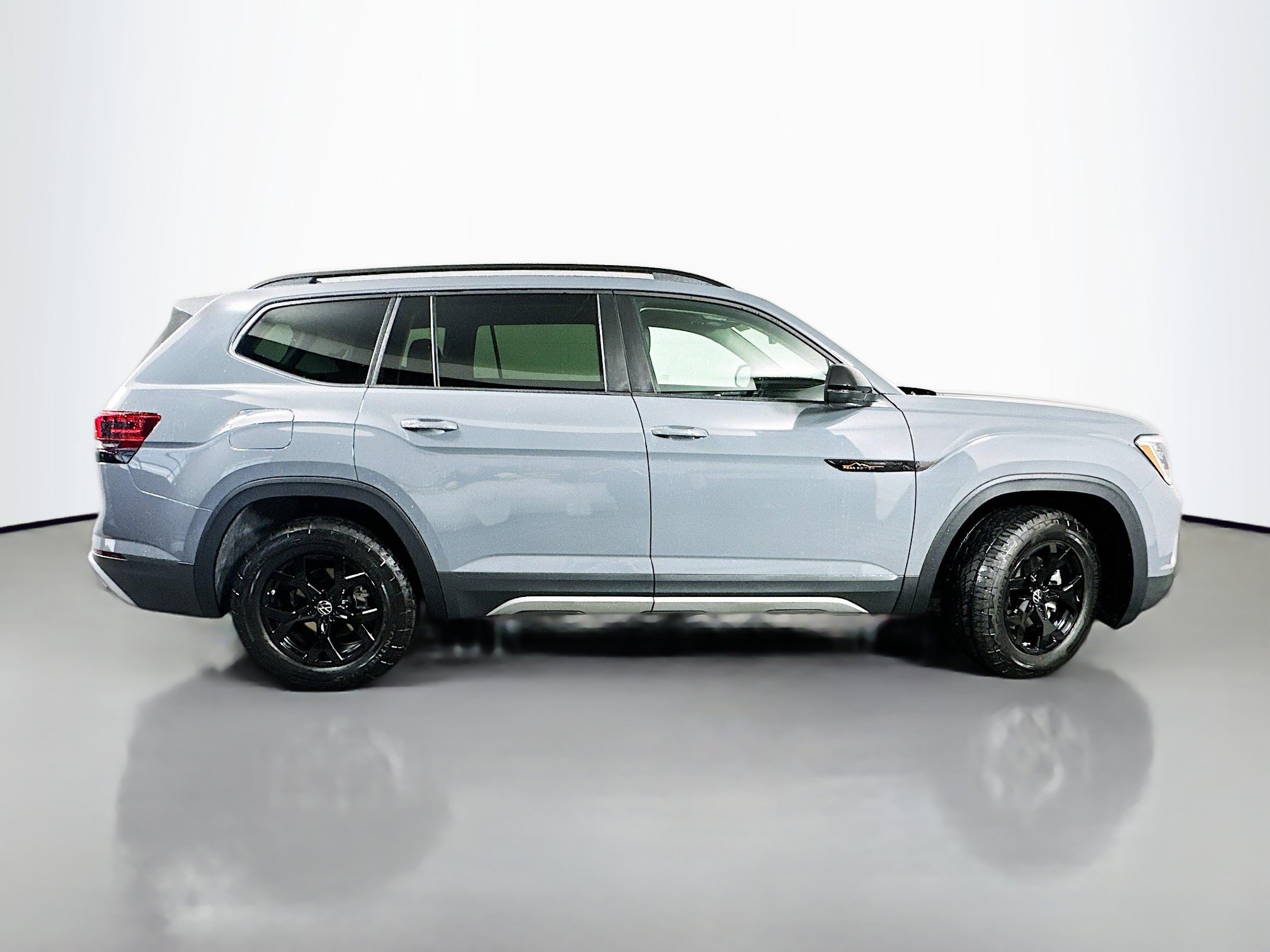 New 2026 Volkswagen Atlas Peak Edition AWD/4WD image 8