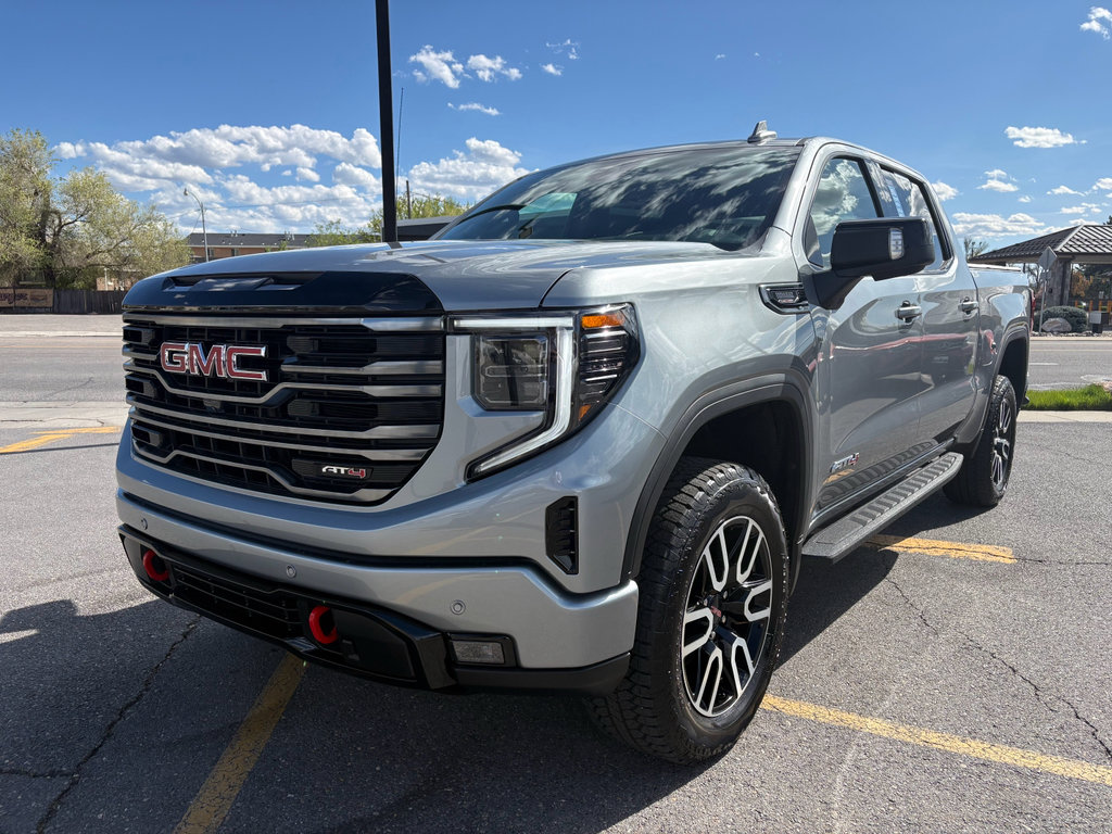 Used 2025 GMC Sierra 1500 AT4 w/ AT4 Premium Package image 11