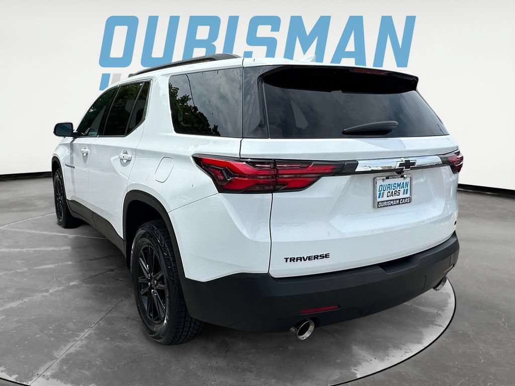 Used 2023 Chevrolet Traverse LT FWD image 4