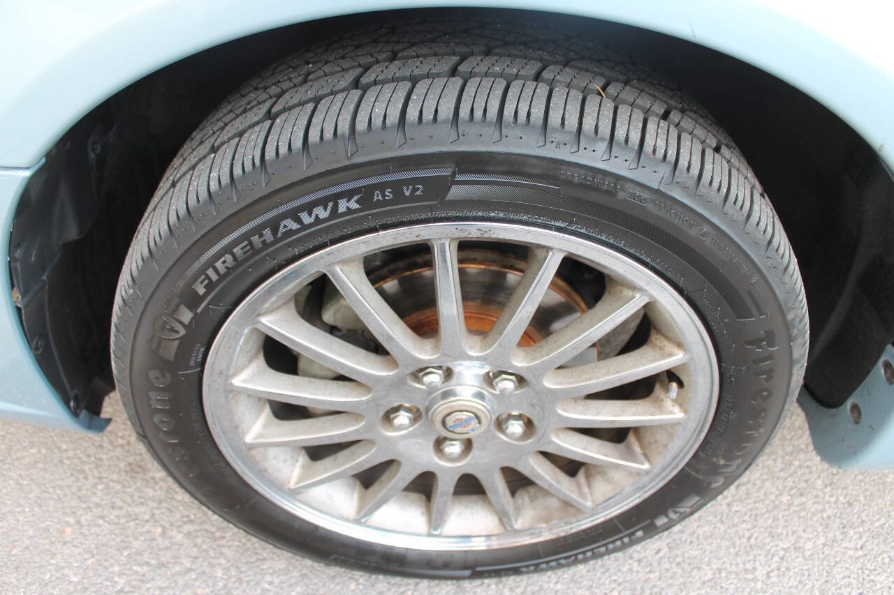 Used 2004 Chrysler Sebring Limited w/ Leather Interior Group FWD image 10