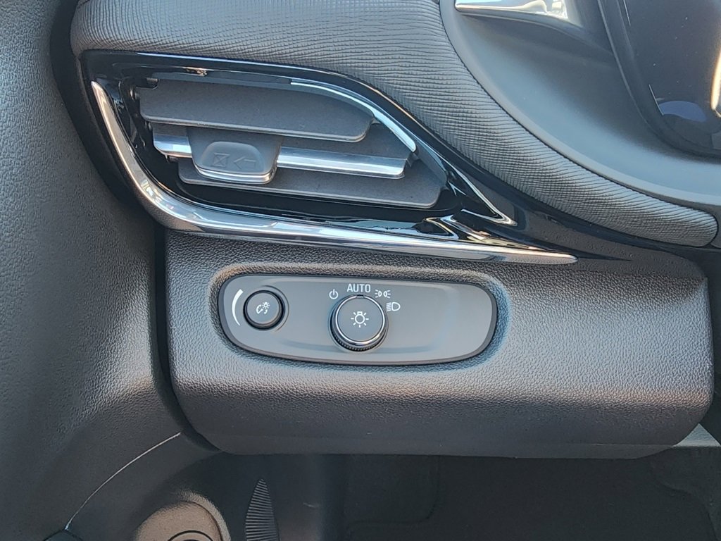 New 2026 Buick Envista Avenir image 18