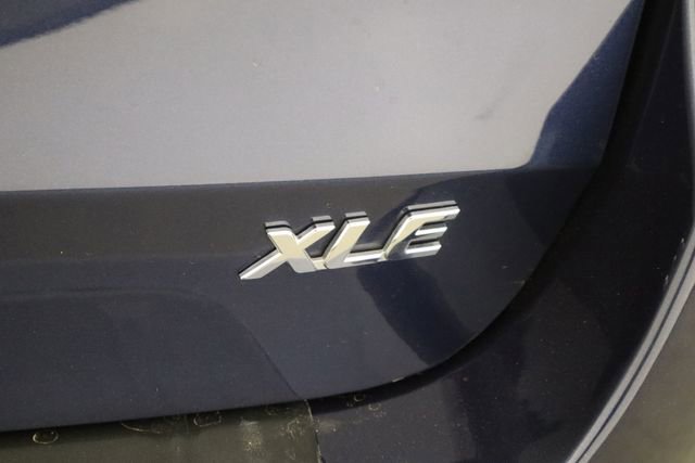 Used 2020 Toyota Sienna XLE w/ XLE Navigation Package image 45
