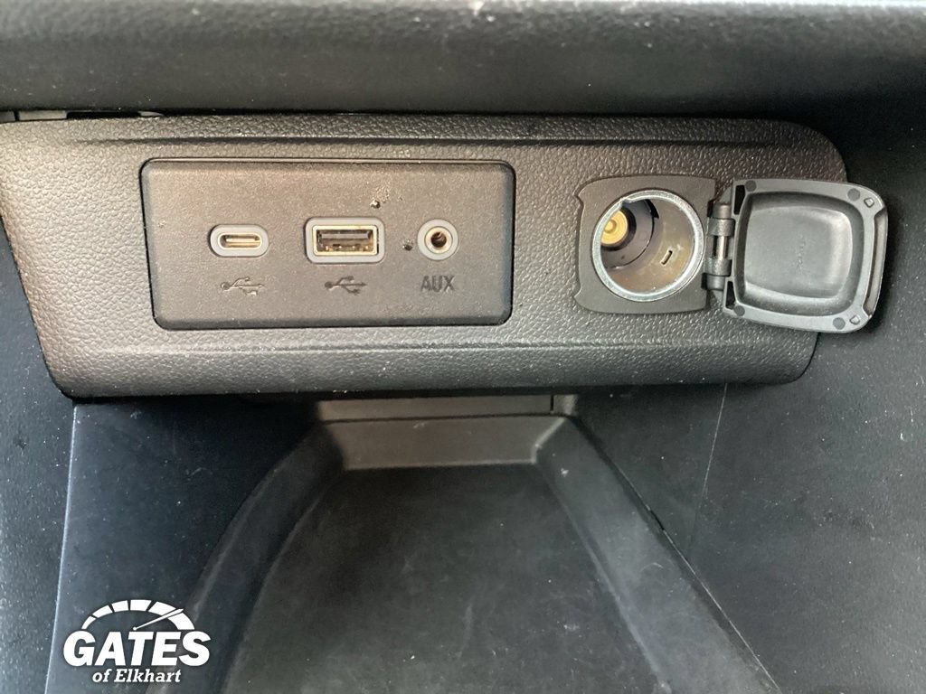 Used 2023 Buick Encore GX Select FWD image 19