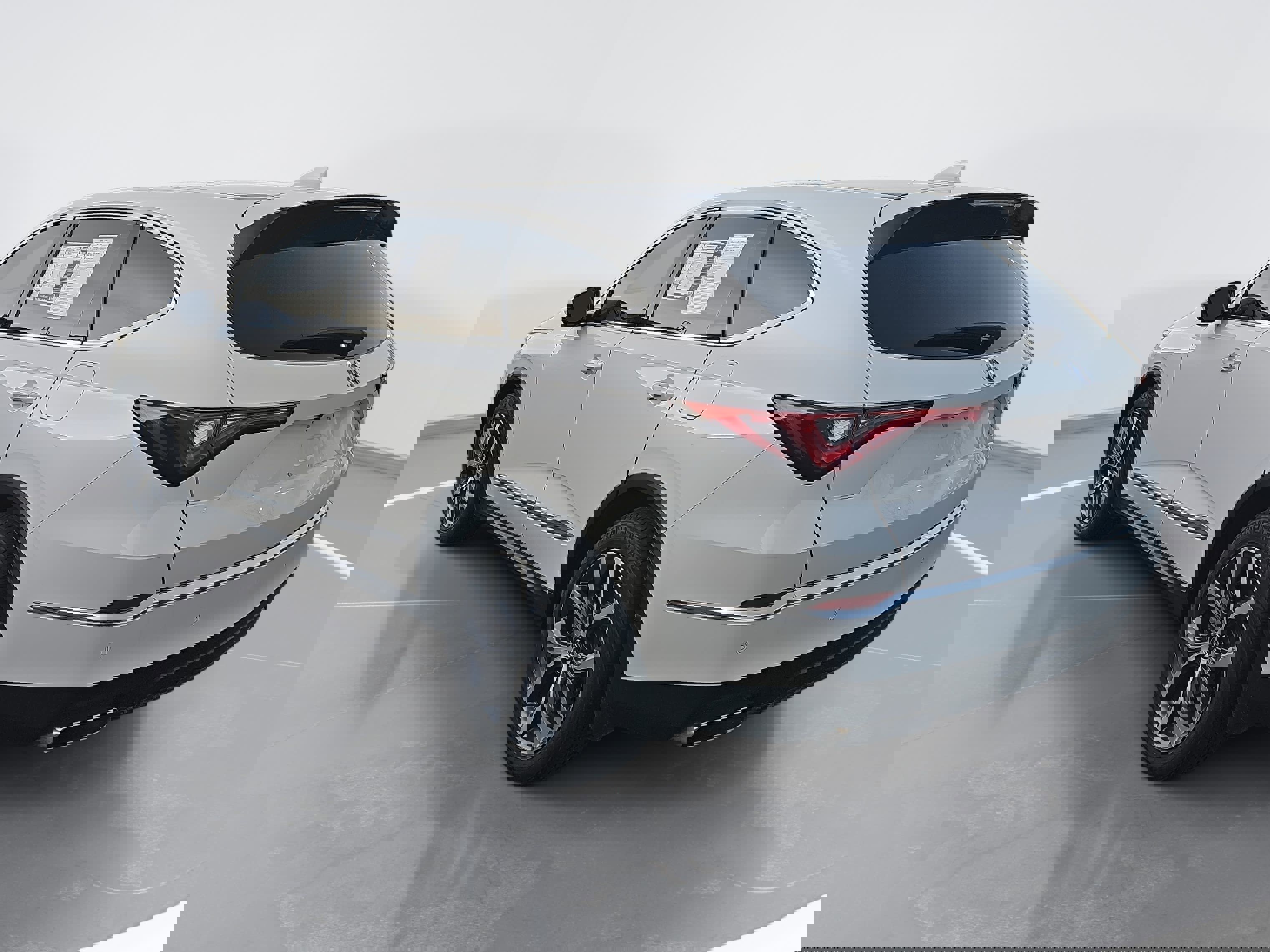 Used 2023 Acura MDX FWD w/ Technology Package image 5