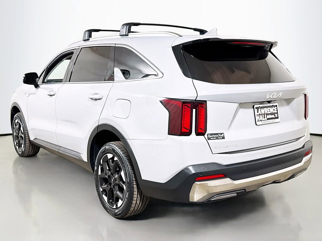 Used 2024 Kia Sorento S w/ Panoramic Sunroof Package image 6