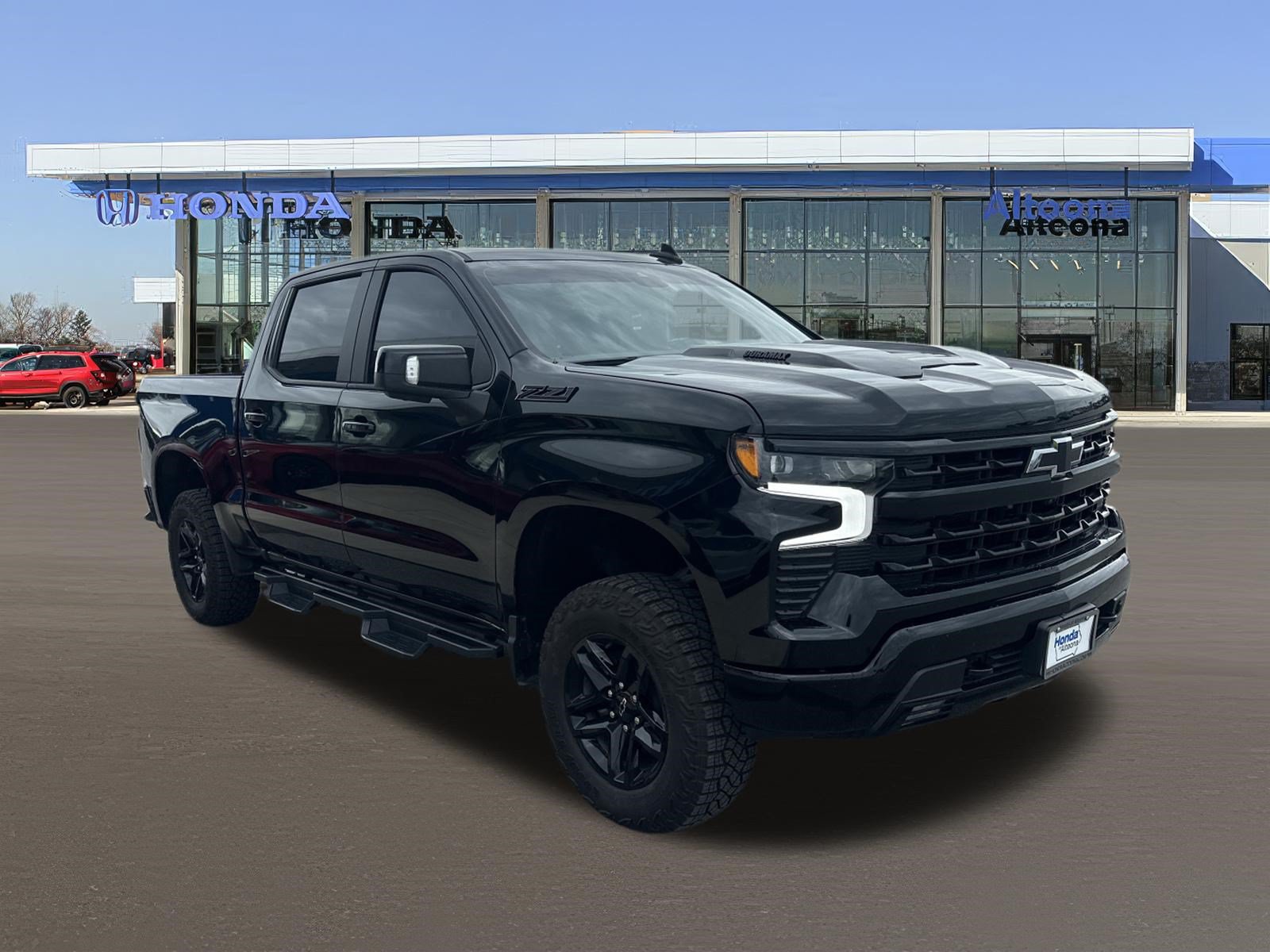 Used 2023 Chevrolet Silverado 1500 LT Trail Boss w/ LT Trail Boss Premium Package AWD/4WD image 6