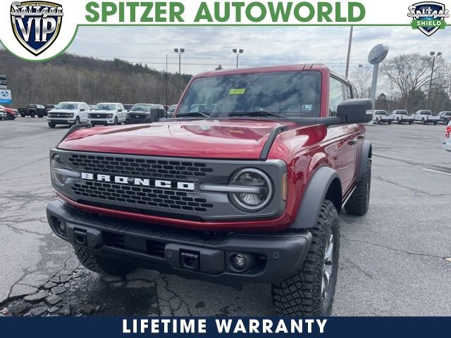 New 2025 Ford Bronco Badlands image 1