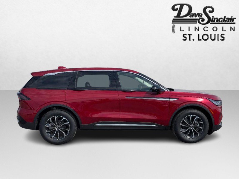 New 2026 Lincoln Nautilus Premier AWD/4WD image 2