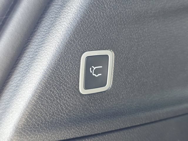 New 2026 Chrysler Voyager LX FWD image 16