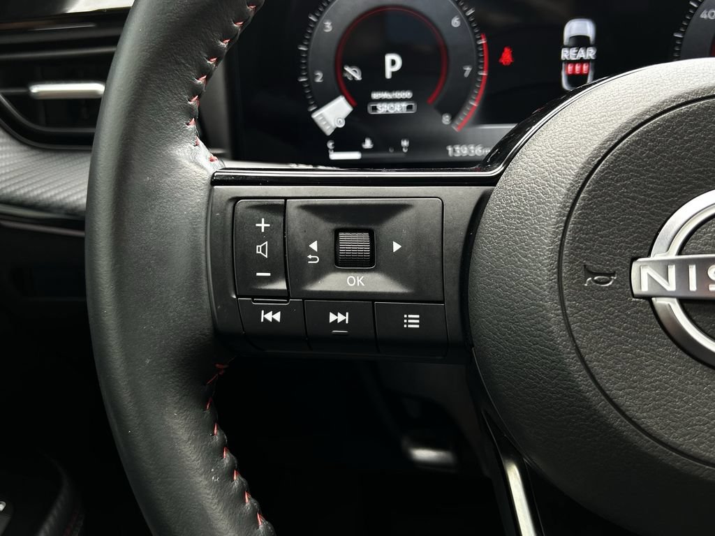 Used 2025 Nissan Kicks SR FWD image 15