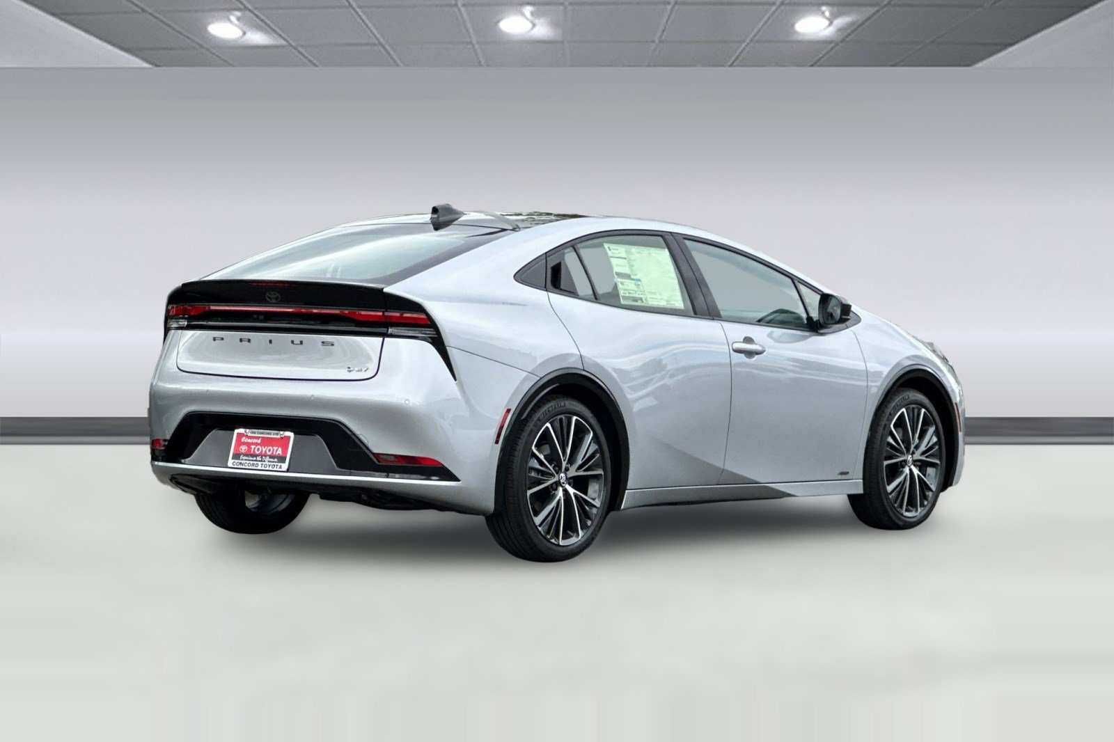 New 2027 Toyota Prius Limited AWD/4WD image 9