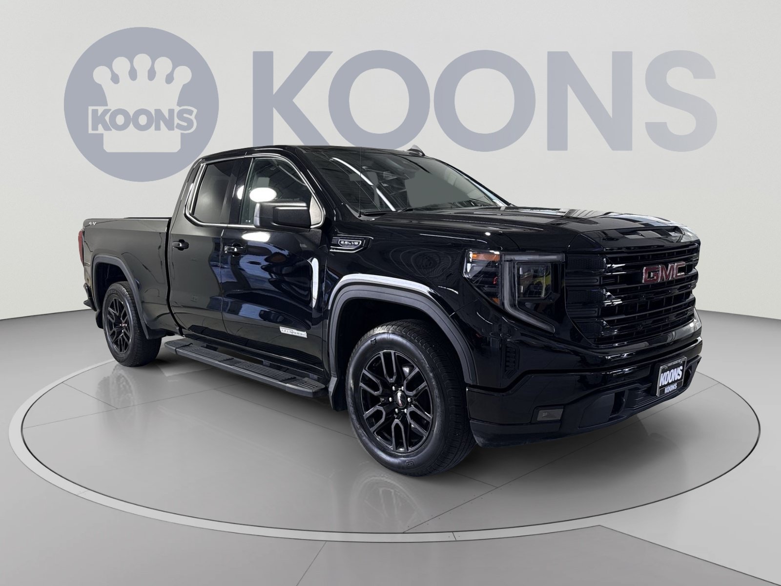 Used 2023 GMC Sierra 1500 Elevation AWD/4WD image 2