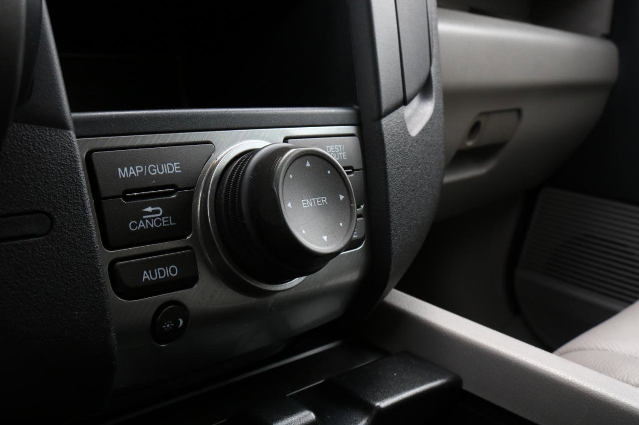Used 2014 Honda Pilot Touring image 26