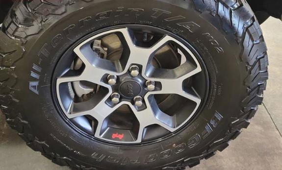 Used 2022 Jeep Wrangler Unlimited Rubicon w/ Cold Weather Group AWD/4WD image 5