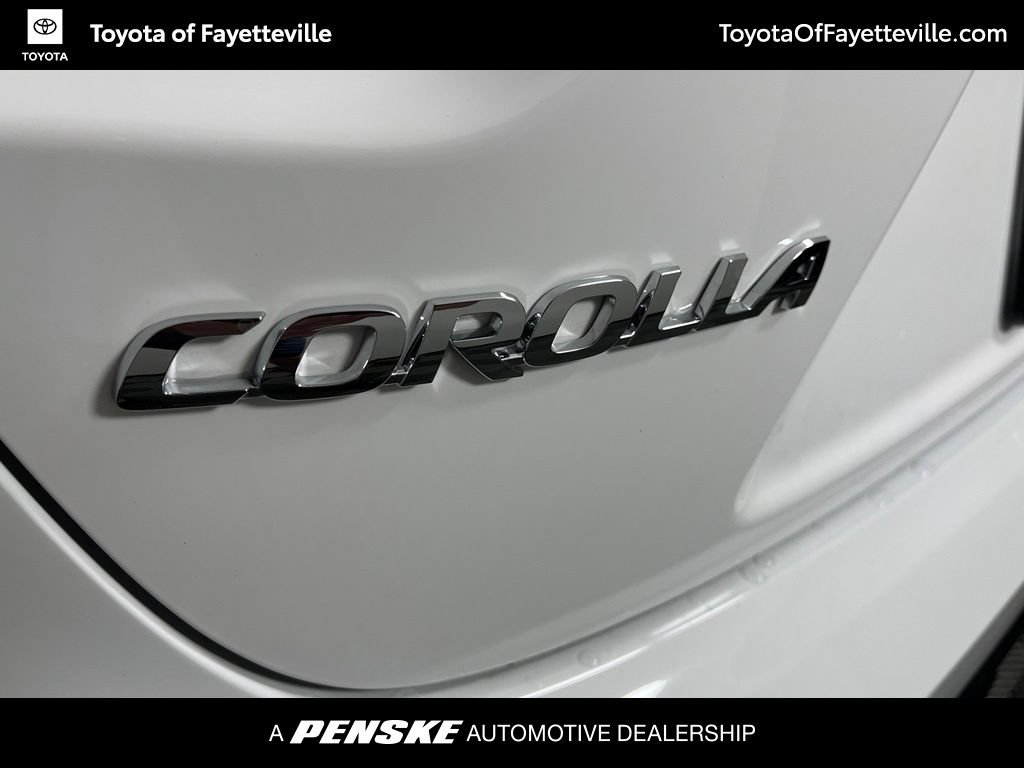 Used 2026 Toyota Corolla SE FWD image 3