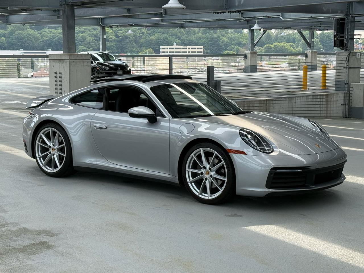Used 2024 Porsche 911 Carrera w/ Premium Package RWD image 10