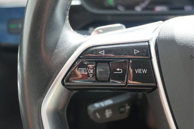 Used 2024 Audi Q8 e-tron Premium AWD/4WD image 29