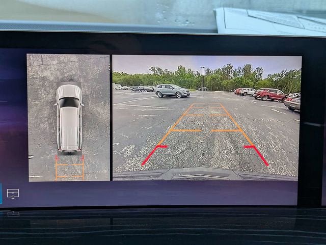 New 2026 Cadillac Escalade ESV Sport w/ LPO, ONYX Package AWD/4WD image 24