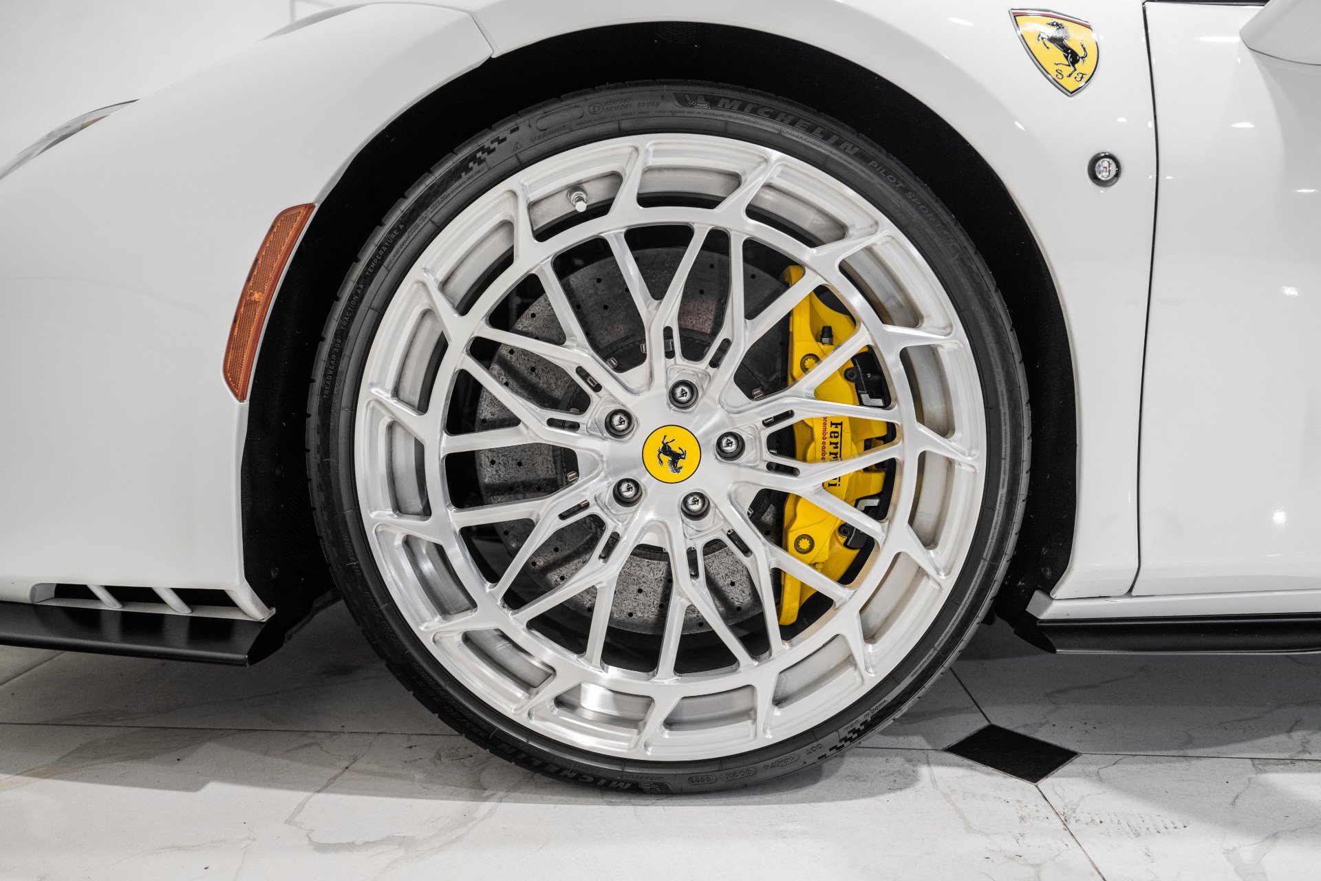 Used 2023 Ferrari F8 Tributo image 15