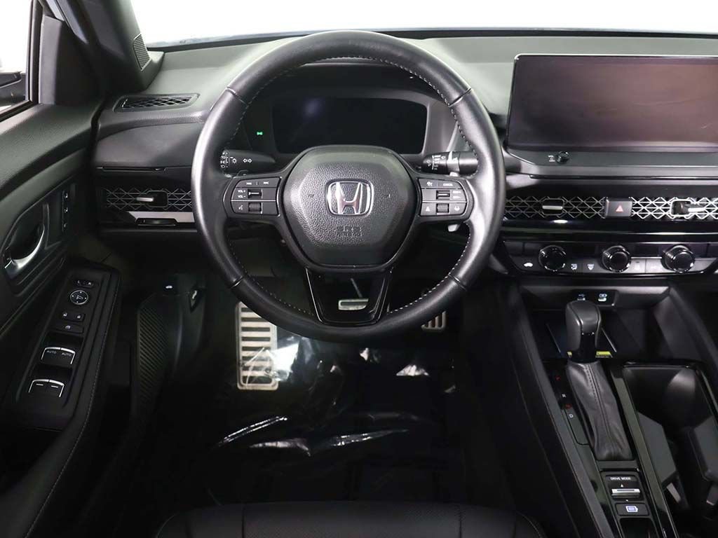 Used 2025 Honda Accord Sport image 36