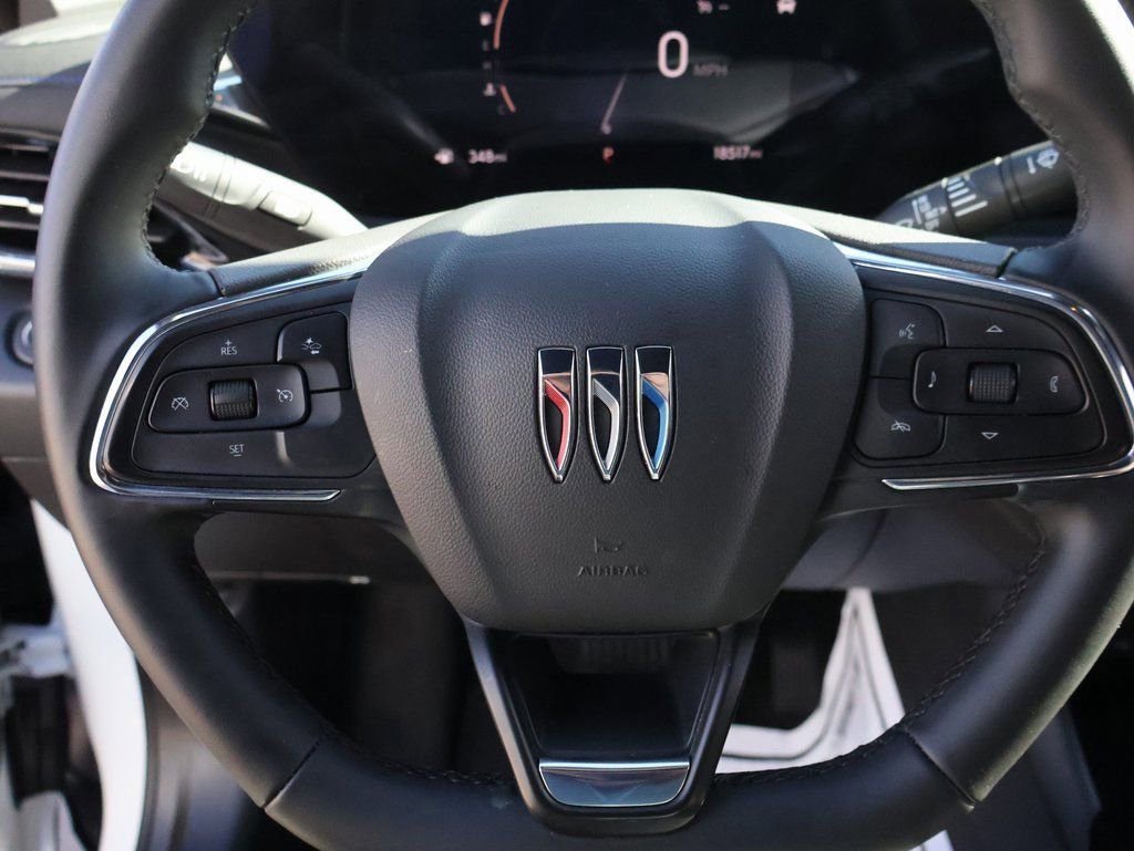 Used 2025 Buick Envista Sport Touring image 39