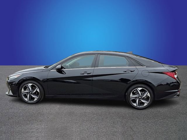 Used 2023 Hyundai Elantra Limited image 7
