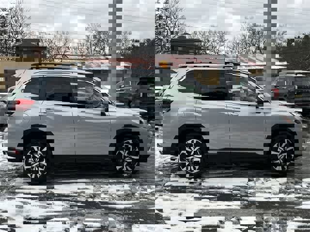 Certified 2021 Subaru Forester Limited image 3