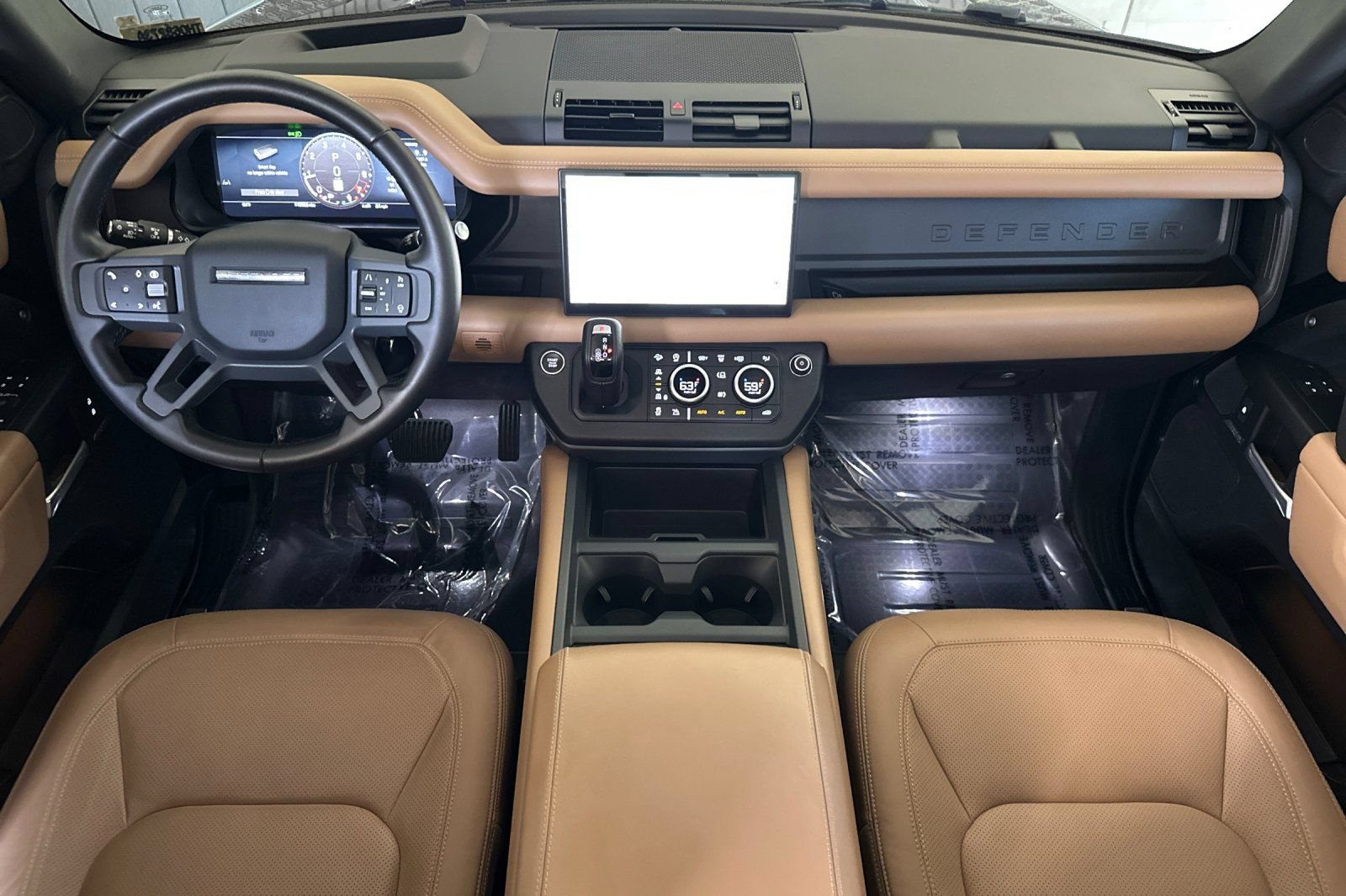 Used 2025 Land Rover Defender 110 X-Dynamic SE AWD/4WD image 15