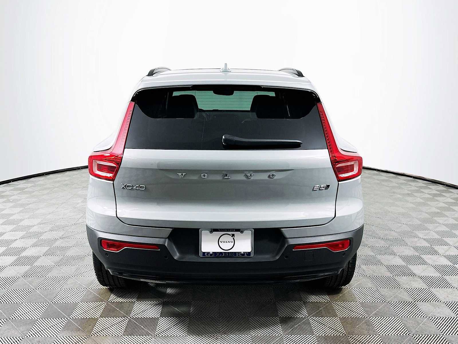 New 2026 Volvo XC40 B5 Plus w/ Protection Package Premier image 6