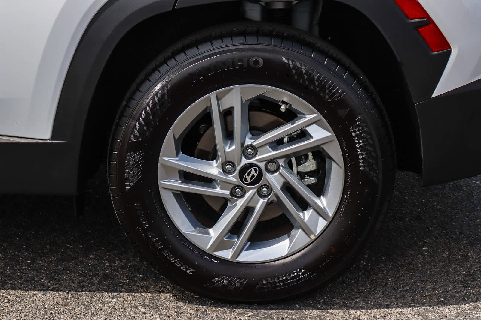 Used 2025 Hyundai Tucson SE FWD image 11