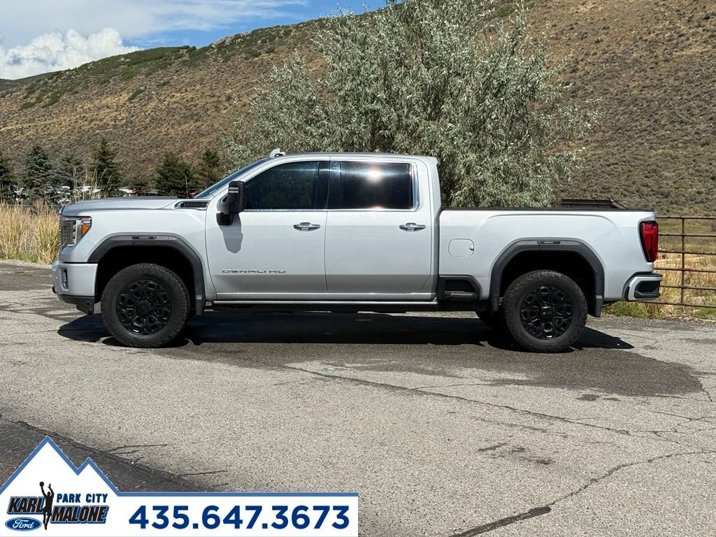 Used 2022 GMC Sierra 2500 Denali w/ Denali Ultimate Package AWD/4WD image 2
