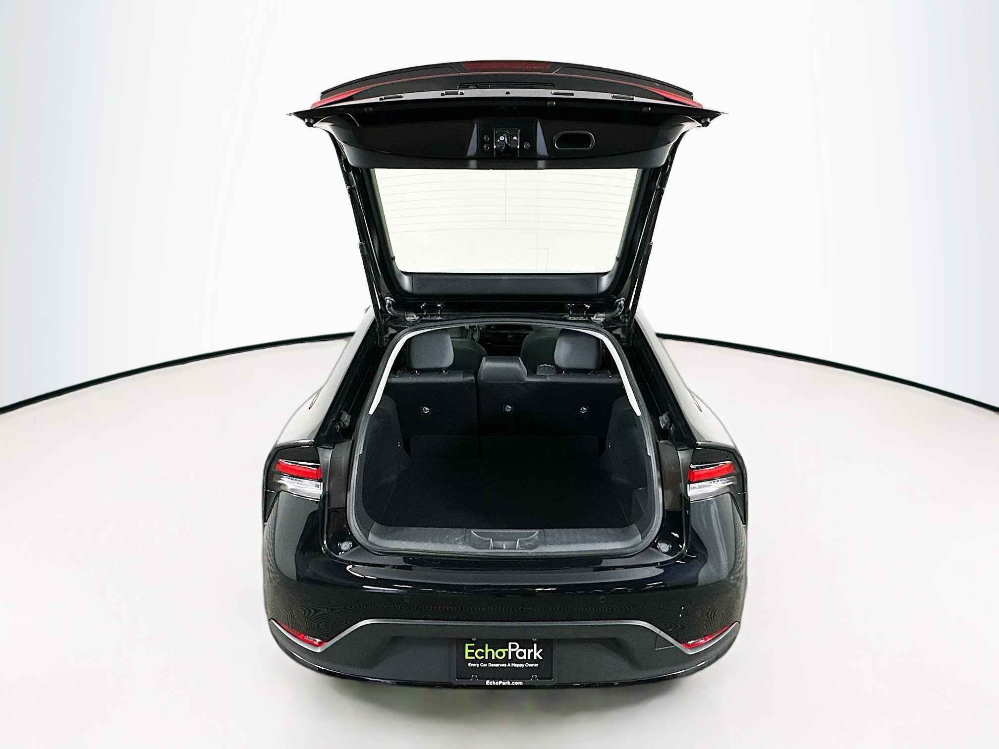 Used 2025 Toyota Prius LE image 27