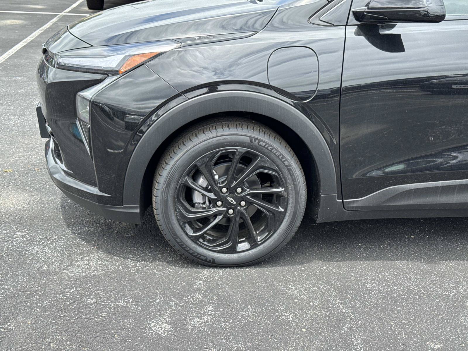 New 2027 Chevrolet Bolt RS FWD image 8