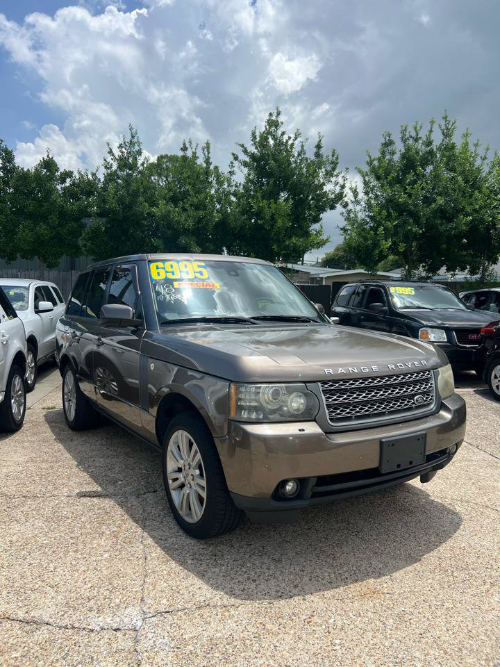 Used 2010 Land Rover Range Rover HSE LUX AWD/4WD image 2