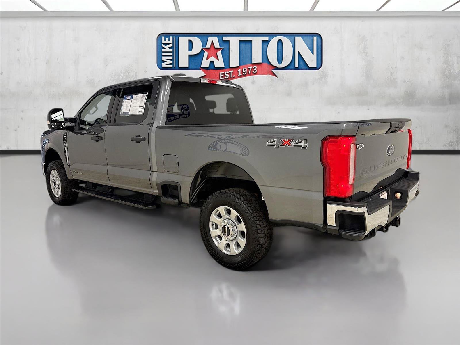 Used 2024 Ford F250 XLT AWD/4WD image 5